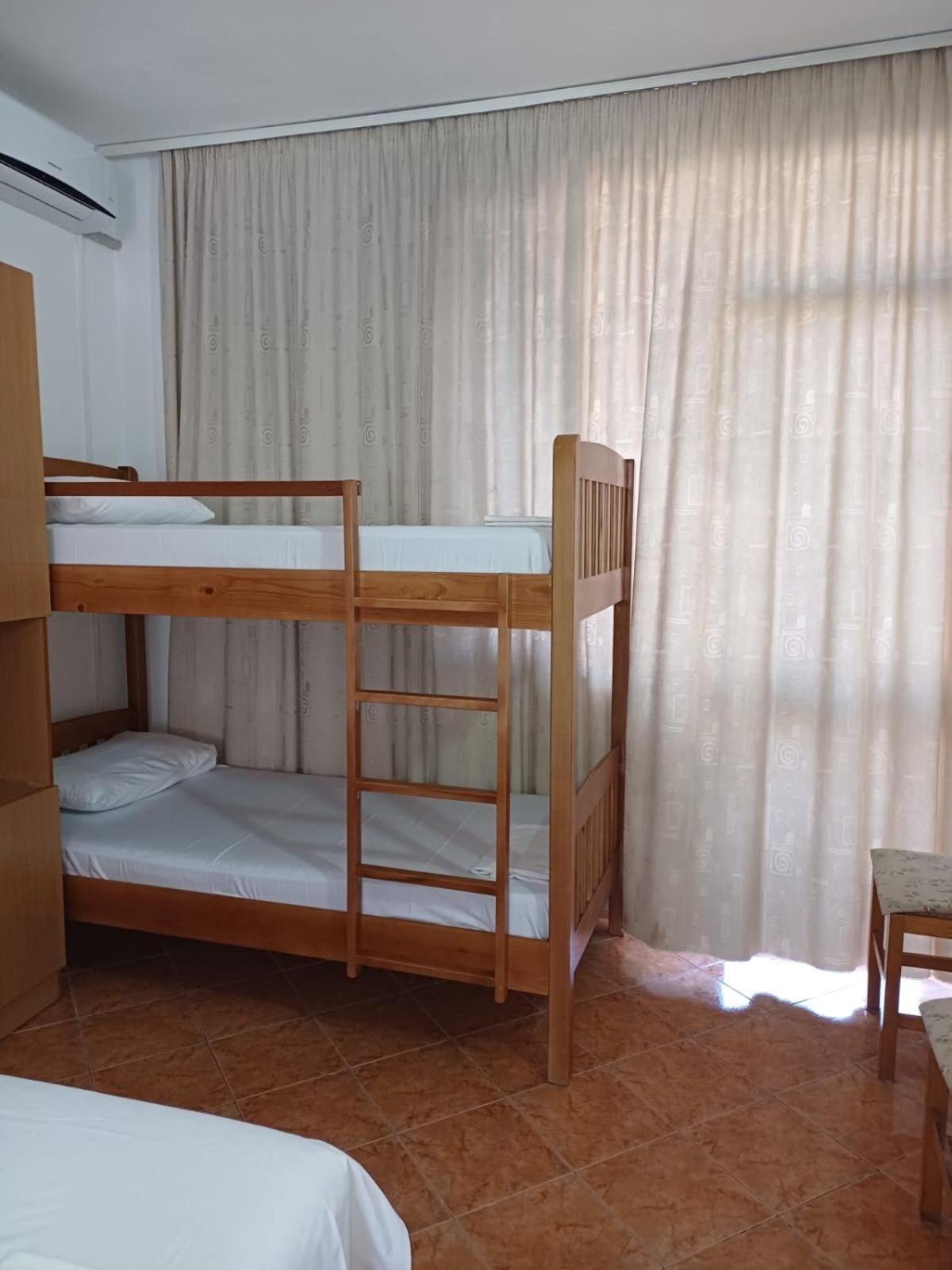 Arben Apartment Durres Bagian luar foto